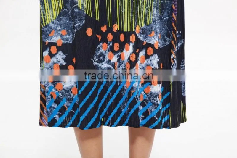 Wholesale chromatic wrinkle clothing slimming A-line dress for lady
