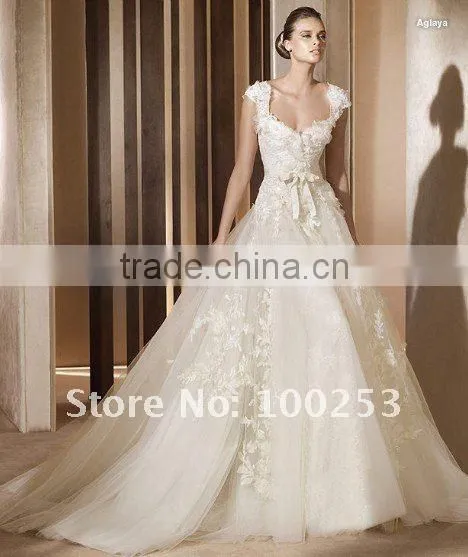 ivory strapless wedding dress with red flowers embroidery