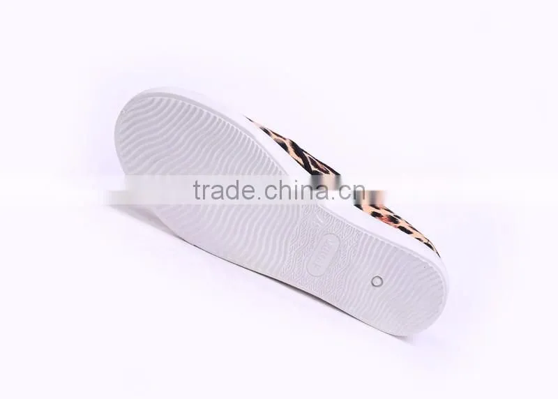 2017 Top fashion women flat shoes casual slip on canvas shoes