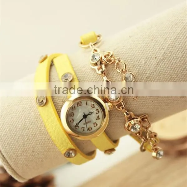 2015 Leather Strap Vintage Bracelet Lady Watch Relojes With Pendant