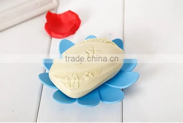 nice design plastic soap dish in flower shape