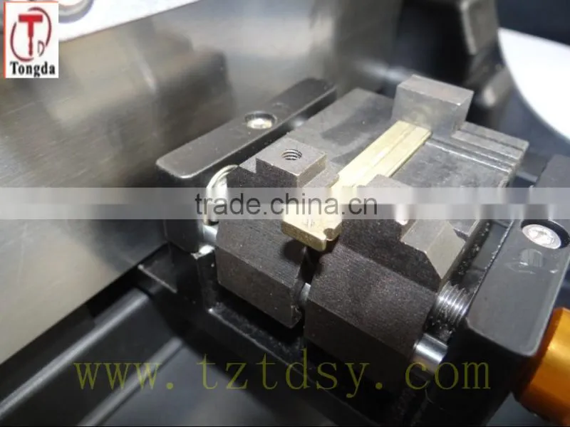 Tongda high quality automatic X6 car key cutting machine factory price wholesales avaliable