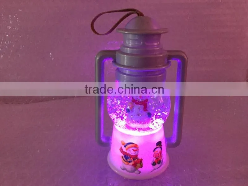 2015 Resin Snow Man Latern Design Led Handmade Christmas Snow Globe by China Supplier