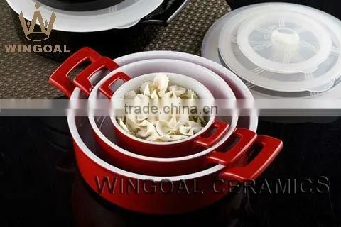 Porcelain and stoneware casserole set of 3
