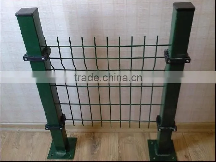 green vinyl coated welded wire mesh fence supplier