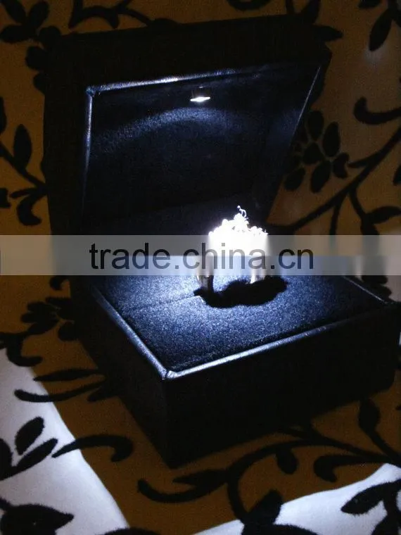 custom fancy engagement ring boxes