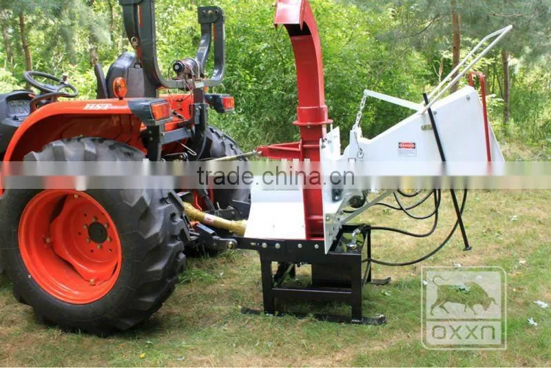 Self hydraulic feeding rolls,Tractor PTO shaft wood chipper, CE certifricate,
