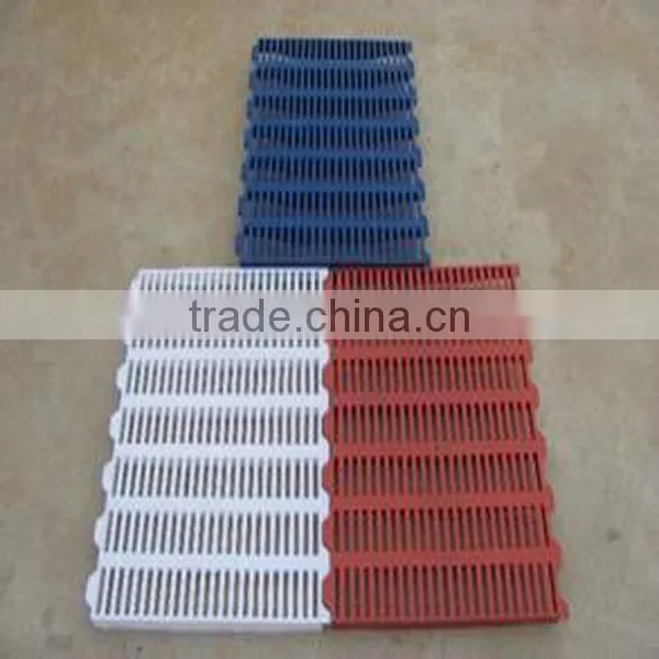 Plastic pig slat floor