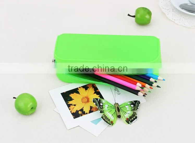 2015 Cartoon Silicone pencil pouches/cute pencil pouch