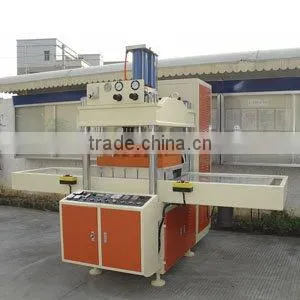 Ultrasonic bottom welding mold