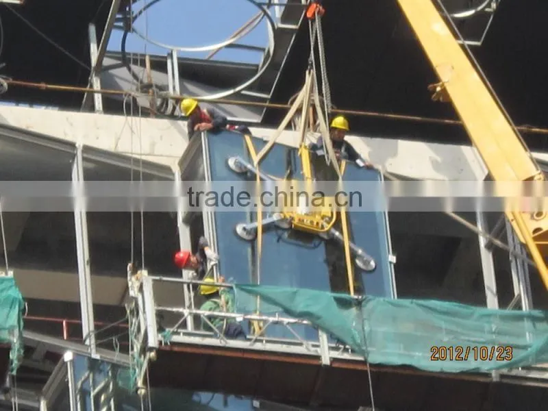 Vacuum lifters for glass