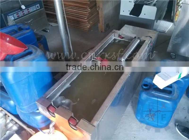 Ultrasonic wave printing anilox roller cleaning machine