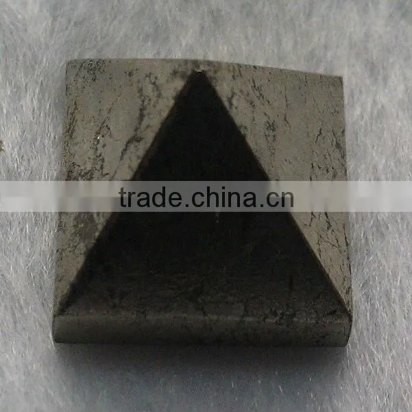 Different semi-precoius gemstones obsidian pyramid for jewelry
