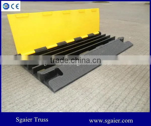 Outdoor Road Rubber Speed Humps for cabe on Sale