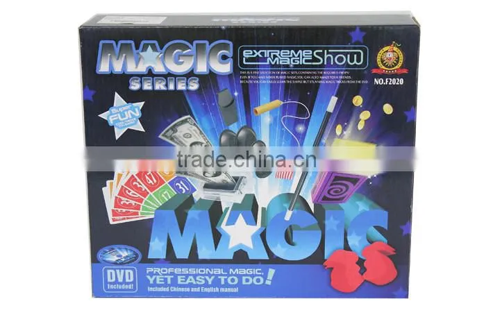 2017 popular kid playing magical toy card game