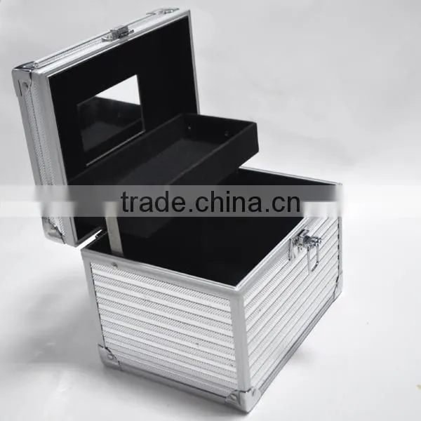 2015 New fashion wholesale aluminum cosmetics cases