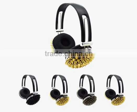 2014 high quality punk spiked fashionable headphone for promotion