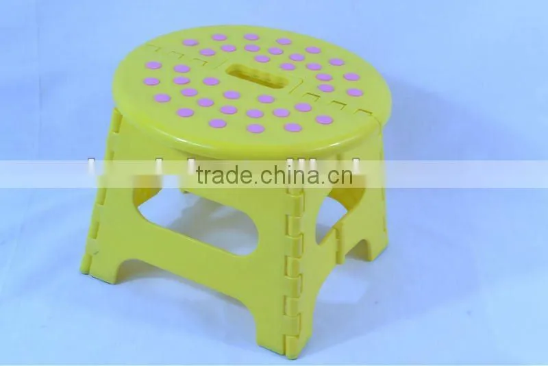 2013 Outdoor plastic fold up step stool for kids round folding stool candy color