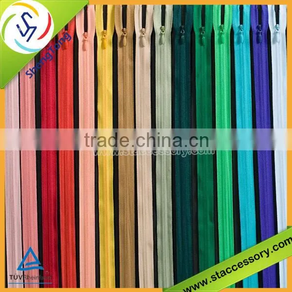 wholesale nylon plastic zipper