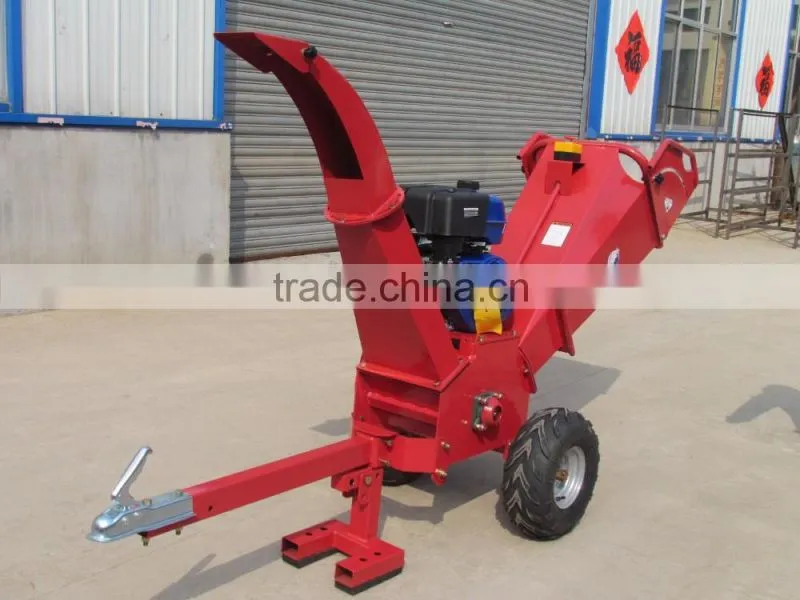 Petrol wood chipper shredder