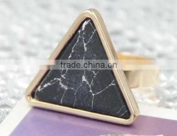 Black and White Triangle Turquoise alloy ring