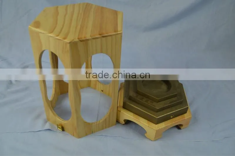 unique shape solid wood wine shelf