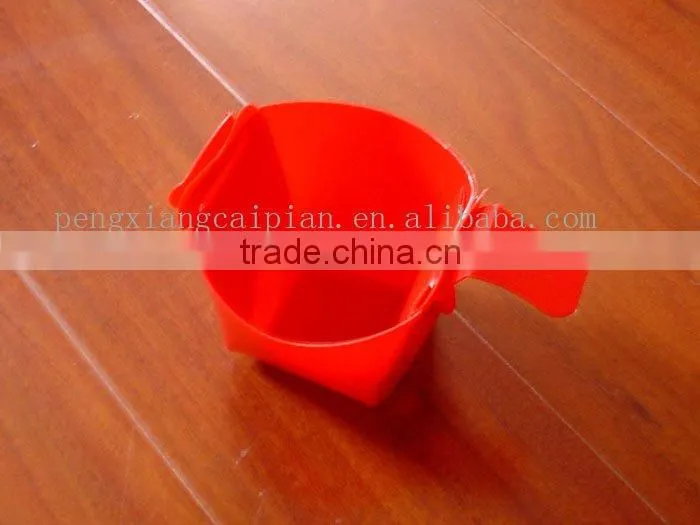 plastic tableware