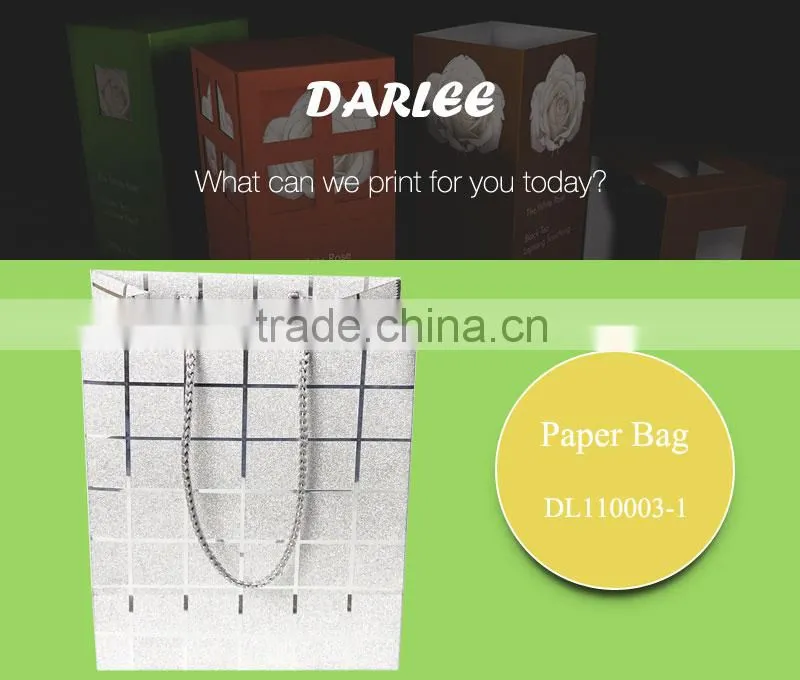 Newest design shopping bag offset printing decorative elegant white paper bag with logo print