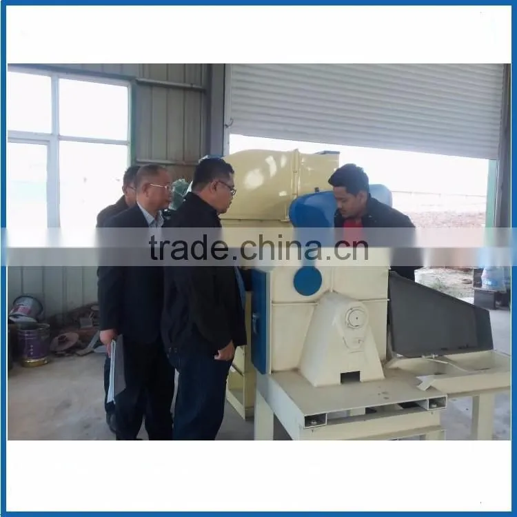 Profession Design and Low Consumption Straw Grinder Machine
