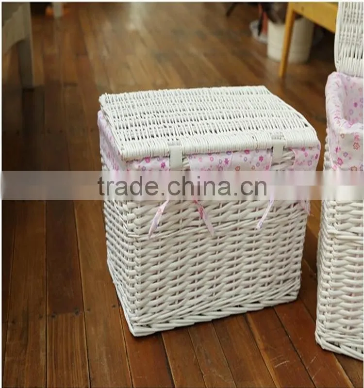 Hand-Woven Willow dirty clothes basket