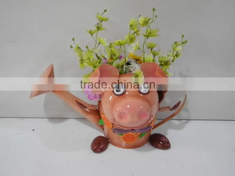 Cheap iron pig ornament with watercan