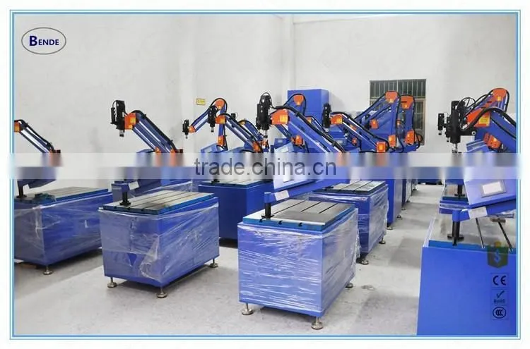 Torque protection air tapping machine collet