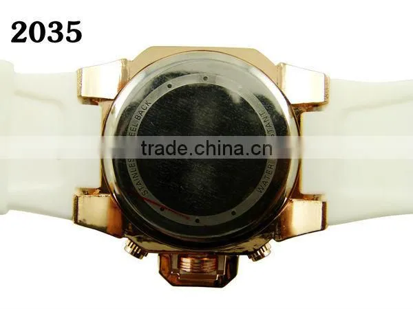 2015 hot selling wholesale silicone band watch for girl and boy