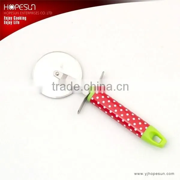 Hot sell newfangled stainless steel round pastry cutter with colorful handle