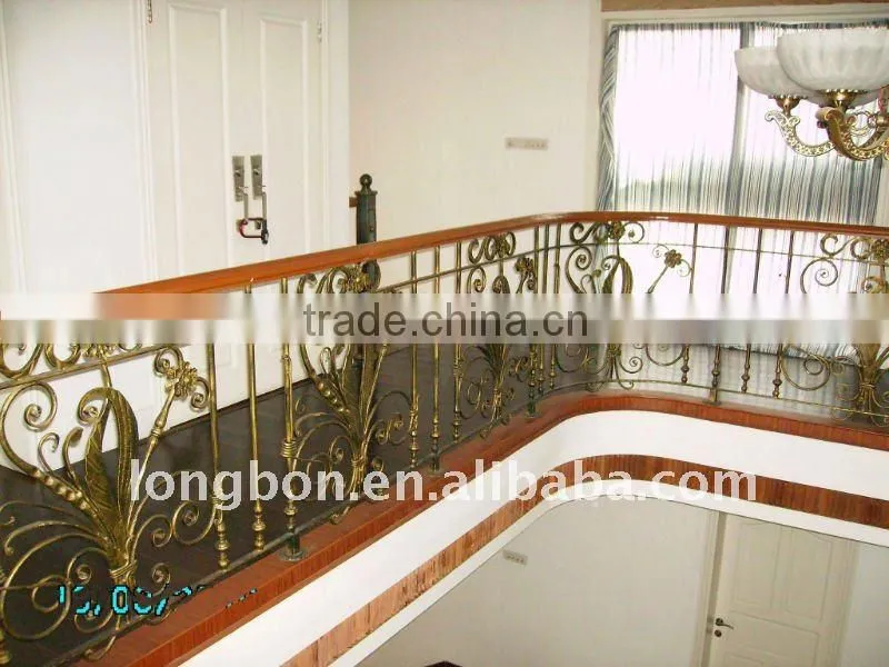 2015 Top-selling modern steel iron balcony fence