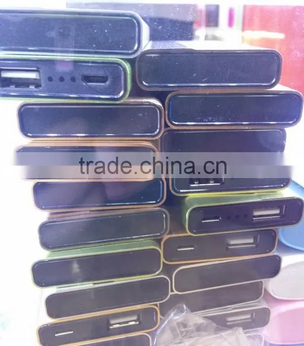 2900mAh MFi Mini Power Bank & Smart Phone Charging Station with Li-Polymer cell