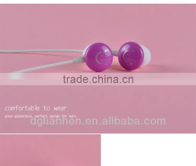 ULDUM cheap stereo smile in-ear headphone with mic for mobile phone mp3 mp4