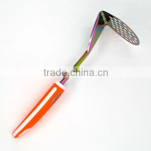 Lowest Price Non-stick TPR handle Titanize kitchen potato mud maker