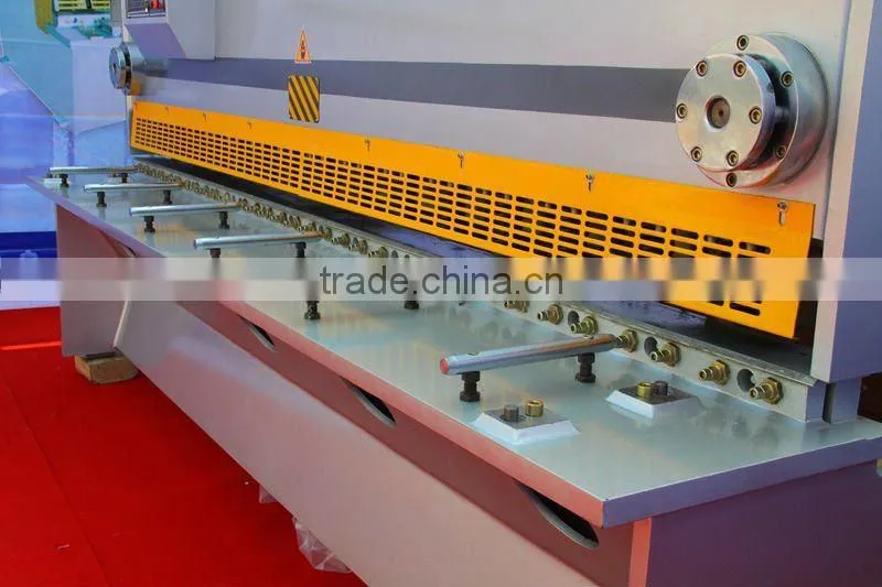 QC12K E200 6X3200 Hydraulic pendulum plate shear