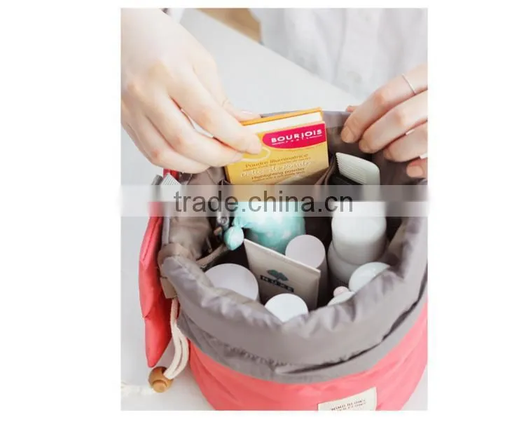 Hot Selling Popular Professional Travel Make-up Pouch Mini Size Large Capacity Travel Dresser Pouch