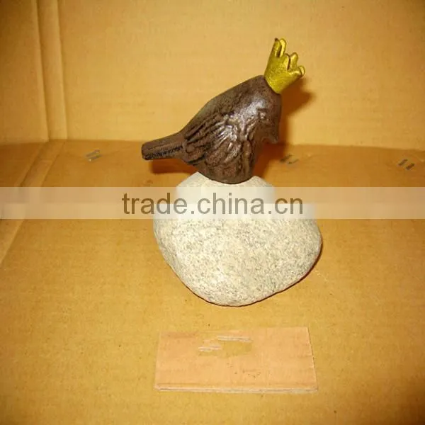 cast iron bird crafts with a Crown