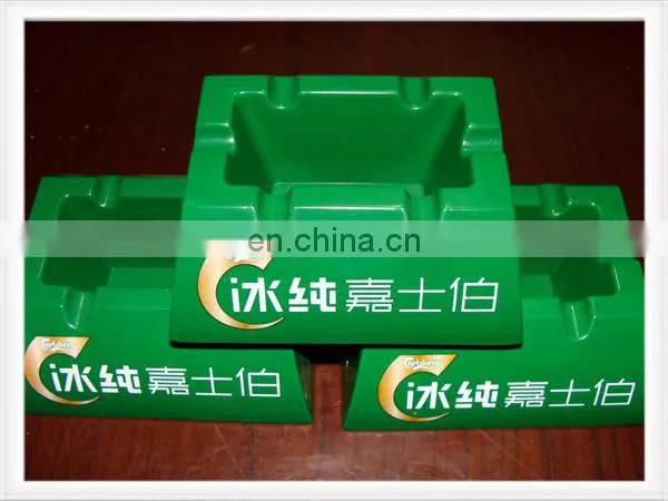 Portable ashtray pocket ashtray plastic ashtray in square design red color pass REACH