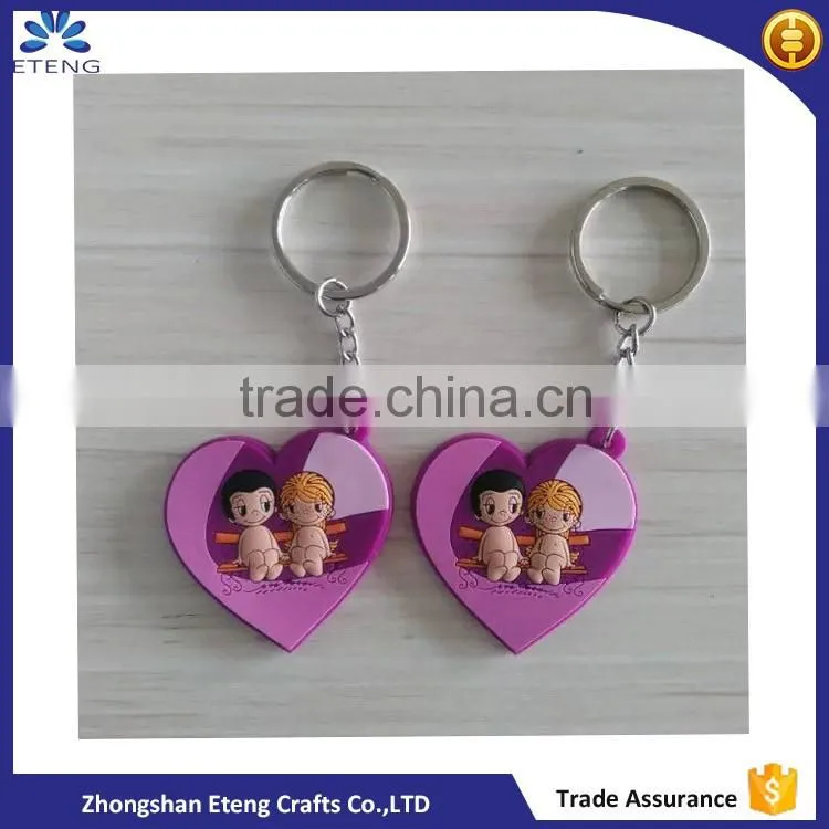 New fashion customized heart shaped 3d rubber keychain
