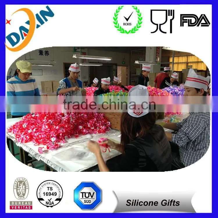 promotional gifts silicone hand sanitizer holders hand gel holders