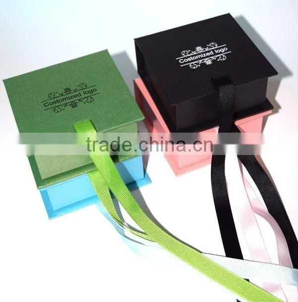 Recycled custom size cardboard flat folding pack gift box with shinny ribbon