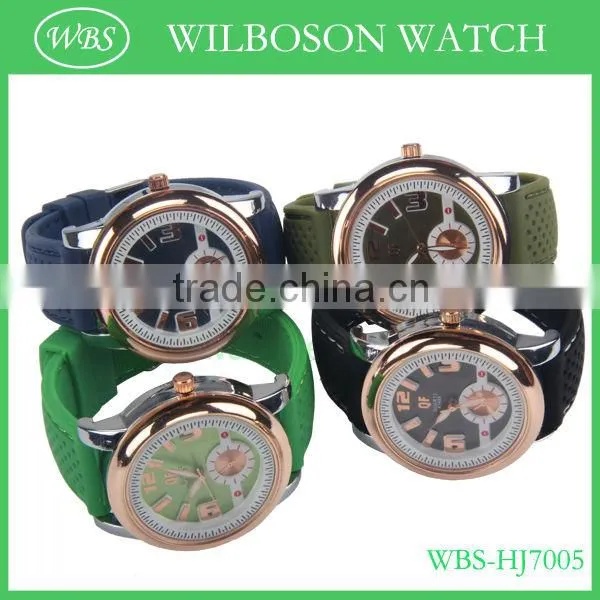 Mens quartz watch silicone band