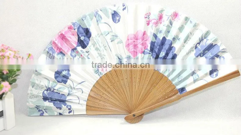 personalized Chinese style bamboo folding fan