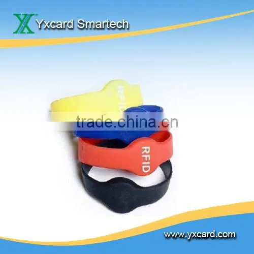 IC 125KHz nominal RFID Wrist band