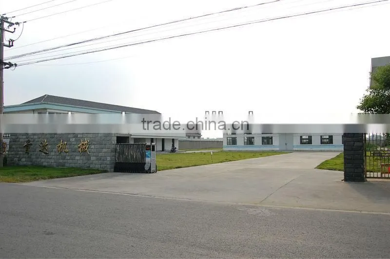 Automatic bottle strawberry filling line