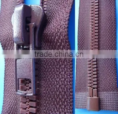 plastic zipper